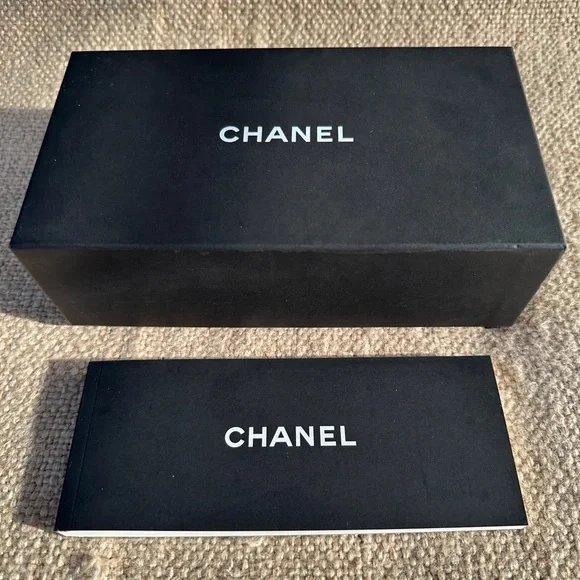 NEW Authentic CHANEL Black Quilted Sunglasses Case Set - Picture 5 of 6